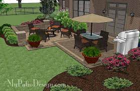 overlapping rectangle patio design with