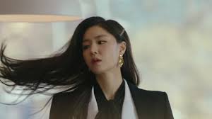 silver earrings worn by seo dan seo ji