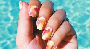 tie dye nails are a cute summer trend