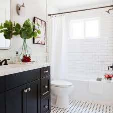 And for a vintage look, consider a classic claw foot tub as a centerpiece. 75 Beautiful Black And White Tile Bathroom Pictures Ideas June 2021 Houzz