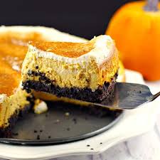 skinny pumpkin cheesecake with oreo