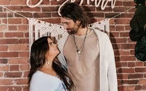 Maren morris and ryan hurd's love story takes center stage at 2021 acm awards. Maren Morris Celebrates Baby Shower Among Friends And Family Sounds Like Nashville