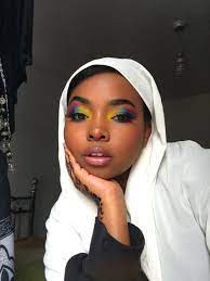 how muslim women navigate makeup modesty