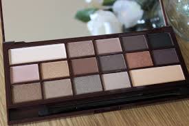 heart makeup by chocolate palette