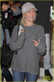 julianne hough goes makeup free for a
