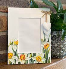 15 easy diy picture frame ideas for
