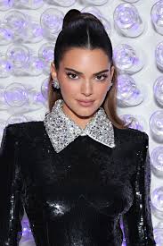 kendall jenner accused of lying about