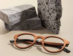 what are natural looking eyewear frames