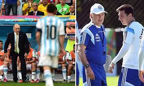 Argentina captain lionel messi was among those to pay tribute to sabella in an emotional instagram post late on tuesday. Alejandro Sabella May Be Lionel Messi S Stooge But Argentina Manager Might Have Last Laugh Daily Mail Online
