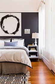 Kamar tidur dengan warna monokrom bisa memberikan kesan luas dengan dua perpaduan warna. 10 Desain Kamar Bertema Monokrom Simpel Dan Elegan Istana Dekor