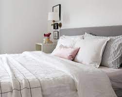 how to style pillows on a king size bed
