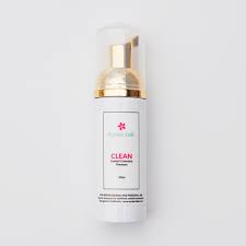 Shampoo designed to help you avoid acne. Clean Lash Shampoo Eyeland Lash