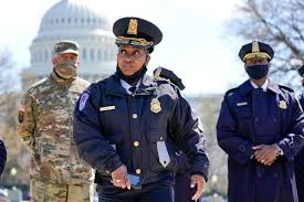 Capitol and then both officers were hospitalized, and one of them succumbed to his injuries, capitol police acting chief yogananda pittman told reporters. Ypixckocpm8fpm