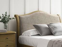 Lyon Kingsman Ivory Upholstered Oak Bed