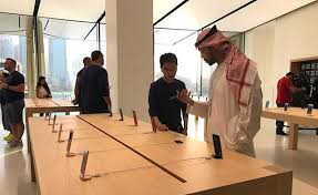 pictures video apple dubai mall