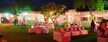 Ideas To Light Up Wedding Venue Fun