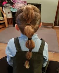 Perfect for those kids who want their hair out of their face but don't want it all up in a braid. 10 Quick And Easy Toddler Girl Hairstyles That Re Perfect For School