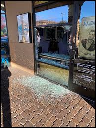 Emergency Glass Repair Las Vegas Door