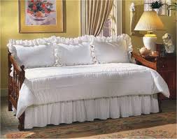 300 thread count solid color daybed set