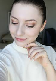 everyday makeup look with natural