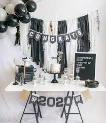 customizable graduation party kits for