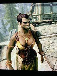All other female races have a feminine posture and walk but female orcs do  not : r/skyrim