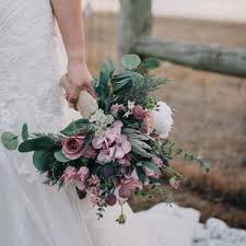 A huge showroom and factory outlet selling wedding flowers direct to the public. Artificial Wedding Bouquets Melbourne Showroom
