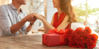Courtesy of brands coming up with the best couple gift. Best 1st Anniversary Gift Ideas For Couples Newly Married Couples Gifts