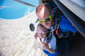 Minimum age for a tandem skydive in australia is 14years and there is no maximum age, your never too old. Perth Rockingham Skydiving Experience Australia Kkday