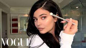 kylie jenner s guide to lips brows