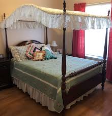 Lace Ruffled Canopy Tops Bed