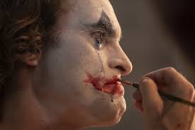 joker got his iconic hair and makeup