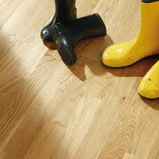 natural oak 3 strip floor