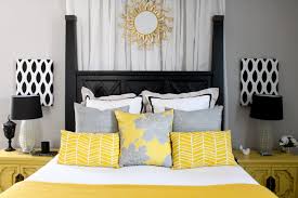 This color combination has even gained further popularity in the past few years as recent design styles and trends has a penchant for using grays. Design Gray And Yellow Bedroom Nice House Black Atmosphere Ideas Background Pattern Flowers Designs Flower Grey Apppie Org