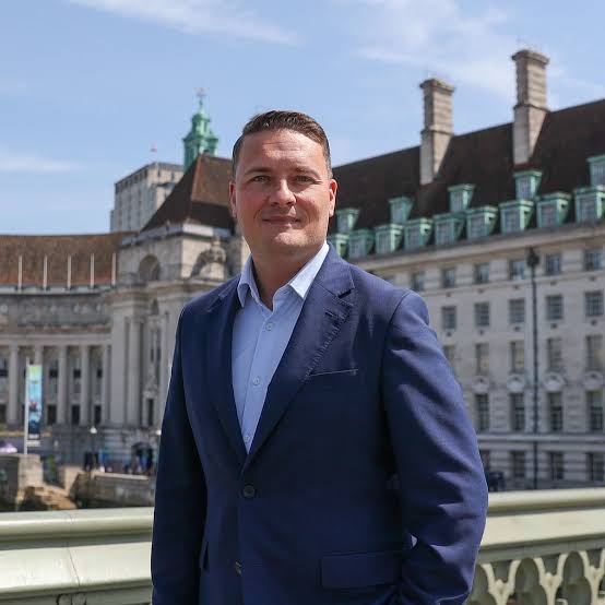 Wes Streeting backs Andy Burnham to become Labour leader and PM | Andy Burnham | The Guardian