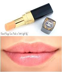 Chanel In 2019 Lipstick Chanel Lipstick Sheer Lipstick