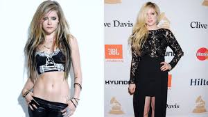 these photos of avril lavigne are proof