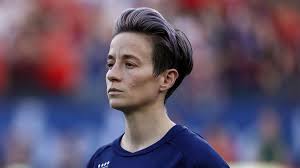 Megan rapinoe has had a decorated 2019 year winning all sorts of individual awards, but she megan rapinoe had a decorated 2019 season despite not being the best footballer in the world and. Blatant Misogyny And Sexism Megan Rapinoe Hits Out At Us Soccer As Pay Row Continues Eurosport