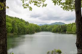 lake lure nc waterfront homes