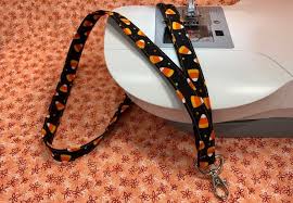 how to make a lanyard the ruffled purse