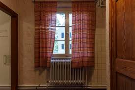 should curtains be above a radiator