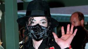 Se videon för behind the mask från michael jacksons michael gratis och se konst, låttexter och michael joseph jackson, född 29 augusti 1958 i gary, indiana, död 25 juni 2009 i los angeles. Coronavirus Michael Jackson Wore Face Masks Because He Feared Pandemic