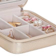 mele and co luna travel jewelry case in