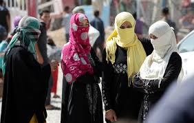 چادري‎) in afghanistan or a paranja /ˈpærənˌdʒɑː/ (russian: . Why Islamic State Banned The Burka In Iraq New Europe