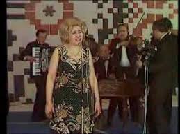 Gabi luncă a fost una dintre cele mai renumite cântăreţe de muzică populară şi lăutărească din românia. Gabi Lunca Ion Onoriu Toni Iordache Mama Mea E Florareasa Youtube