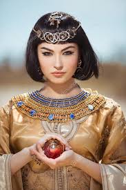 beautiful egyptian woman like cleopatra