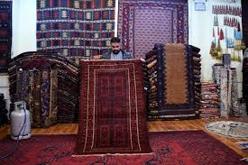 rug hunters risk in search for