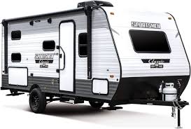 what is the width of travel trailer 6