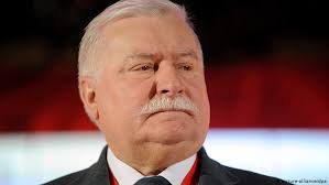 Lech wałęsa born september 29, 1943) is a polish politician and a former trade union and human rights activist who served as president of poland from 1990 to 1995. Polish Government Policies Risk Civil War Former Leader Walesa Says News Dw 18 12 2015