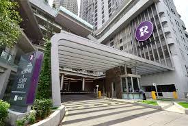 Bukit bintang is a hip district bordering the city centre area of kuala lumpur and provides there is a green line bus that gets you between bukit bintang and the klcc. Robertson Suite Bukit Bintang Klcc Room Reviews Photos Kuala Lumpur 2021 Deals Price Trip Com